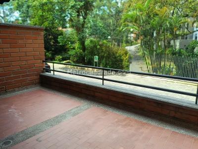 Apartamento de 2 alcobas en arriendo en El Poblado, Medellín, 175 m² · foto 13 de 14