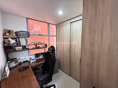 Apartamento de 3 alcobas en arriendo en Loma De Las Brujas, Envigado, 116 m² · foto 9 de 13