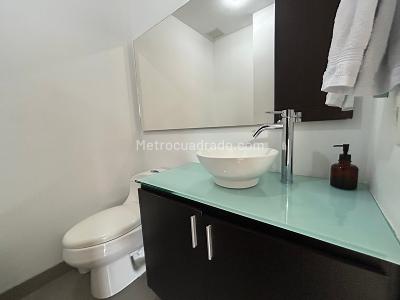 Apartamento de 3 alcobas en arriendo en Loma De Las Brujas, Envigado, 116 m² · foto 10 de 13