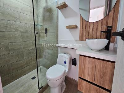 Apartamento de 2 alcobas en arriendo en Laureles, Medellín, 120 m² · foto 10 de 11