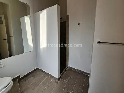 Apartamento de 2 alcobas en arriendo en Laureles, Medellín, 120 m² · foto 6 de 11