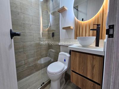 Apartamento de 2 alcobas en arriendo en Laureles, Medellín, 120 m² · foto 9 de 11