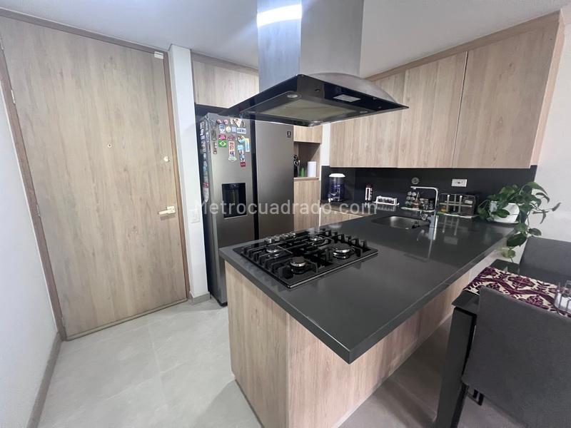 2BR Apartment for Rent in Las Palmas, El Poblado (65 m²) - 2