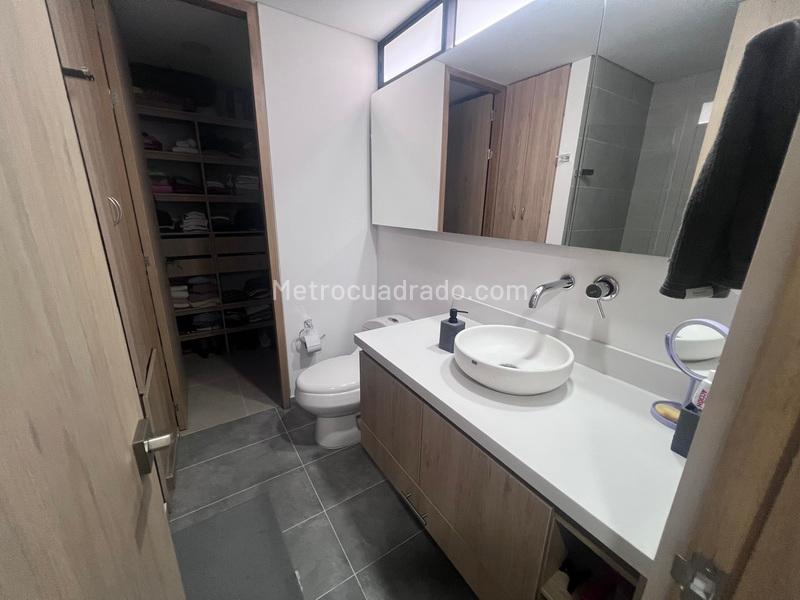 2BR Apartment for Rent in Las Palmas, El Poblado (65 m²) - 8