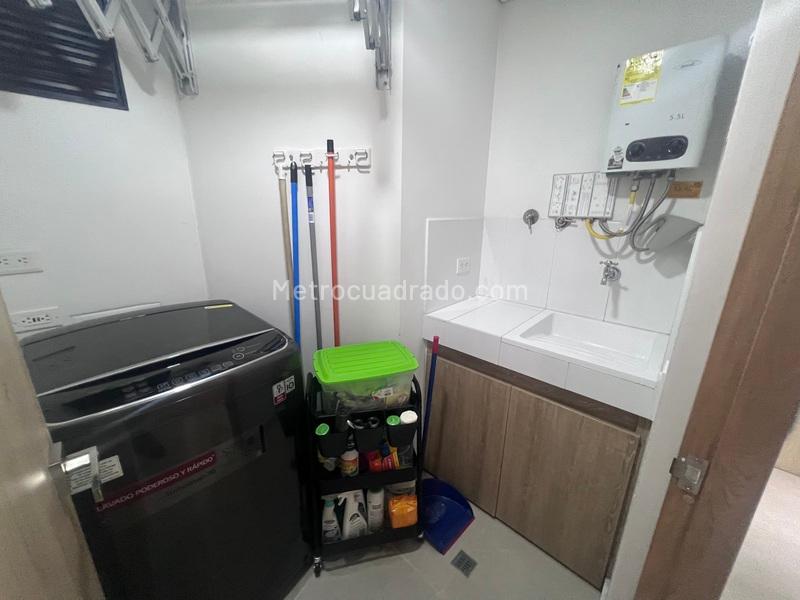 2BR Apartment for Rent in Las Palmas, El Poblado (65 m²) - 9