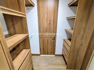 Apartaestudio en arriendo en El Poblado, Medellín, 52 m² · foto 15 de 20