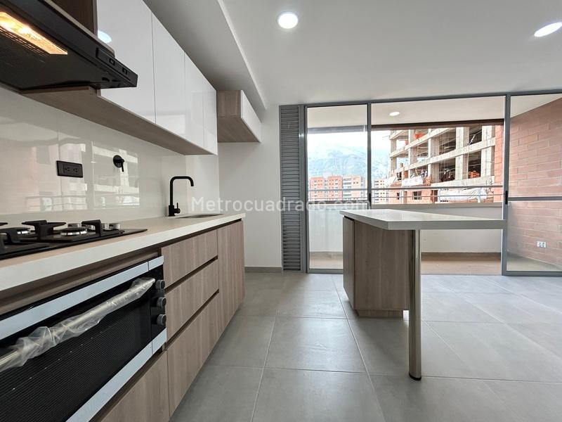 Apartamento moderno de 3 habitaciones en arriendo en Bello (Barrio Obrero) - 6