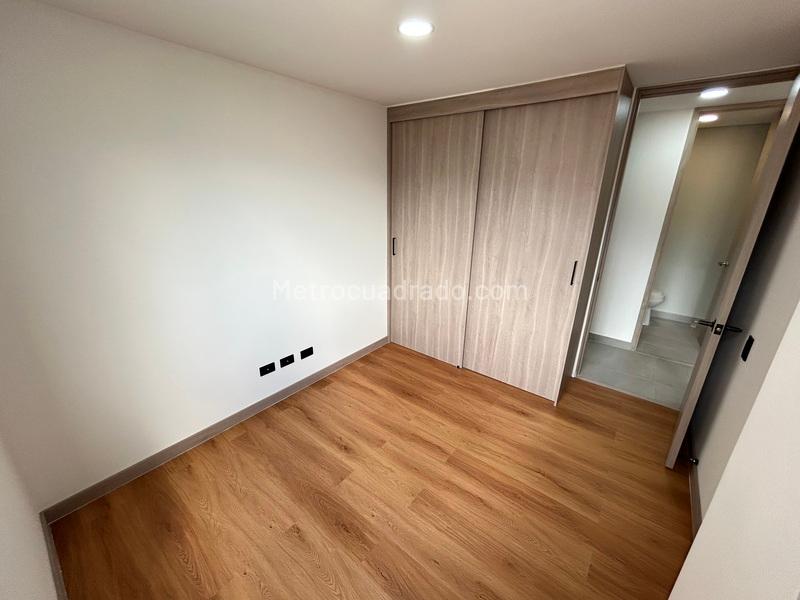 Apartamento moderno de 3 habitaciones en arriendo en Bello (Barrio Obrero) - 8