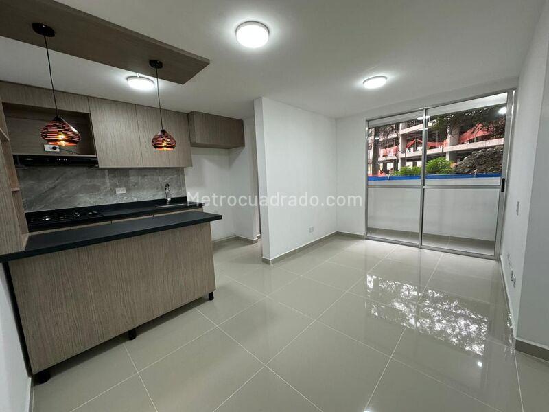 Apartamento en arriendo con 3 habitaciones en Santa Ana (Bello) - 2