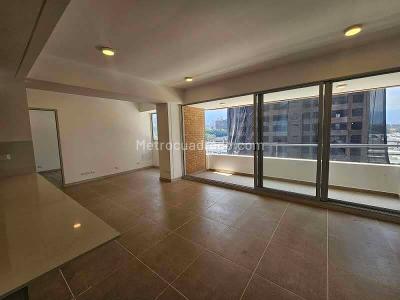 Apartamento de 2 alcobas en arriendo en El Poblado, Medellín, 95 m² · foto 2 de 14