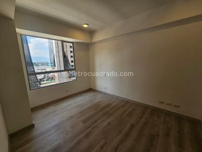 Apartamento de 2 alcobas en arriendo en El Poblado, Medellín, 95 m² · foto 4 de 14