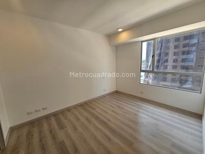 Apartamento de 2 alcobas en arriendo en El Poblado, Medellín, 95 m² · foto 6 de 14