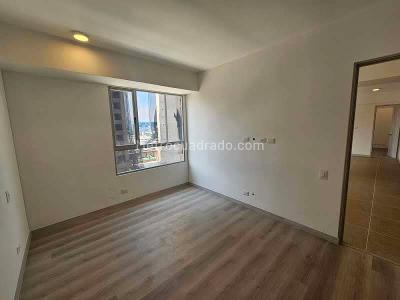Apartamento de 2 alcobas en arriendo en El Poblado, Medellín, 95 m² · foto 7 de 14