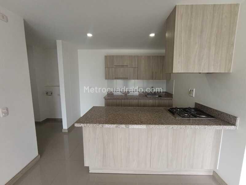 Apartamento en Arriendo, Puro Cuero, Retiro - 2