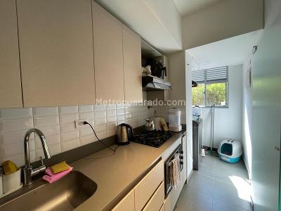 Apartamento de 3 alcobas en venta en Niquia, Bello, 78 m² · foto 6 de 15