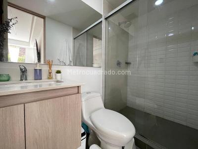 Apartamento de 3 alcobas en venta en Niquia, Bello, 78 m² · foto 13 de 15