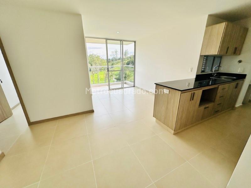 Apartamento moderno de 2 habitaciones en arriendo en Los Colegios - 2