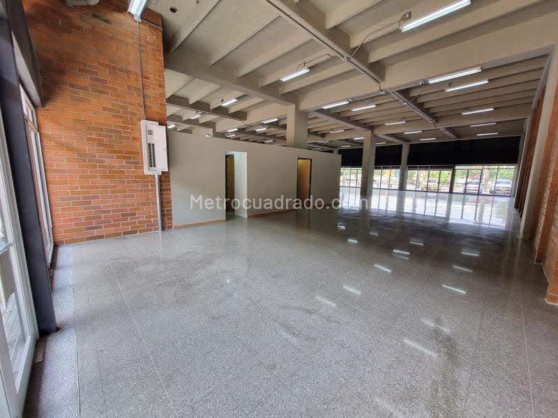 Local Comercial en Arriendo, Guayabal, Medellín - Vista 3