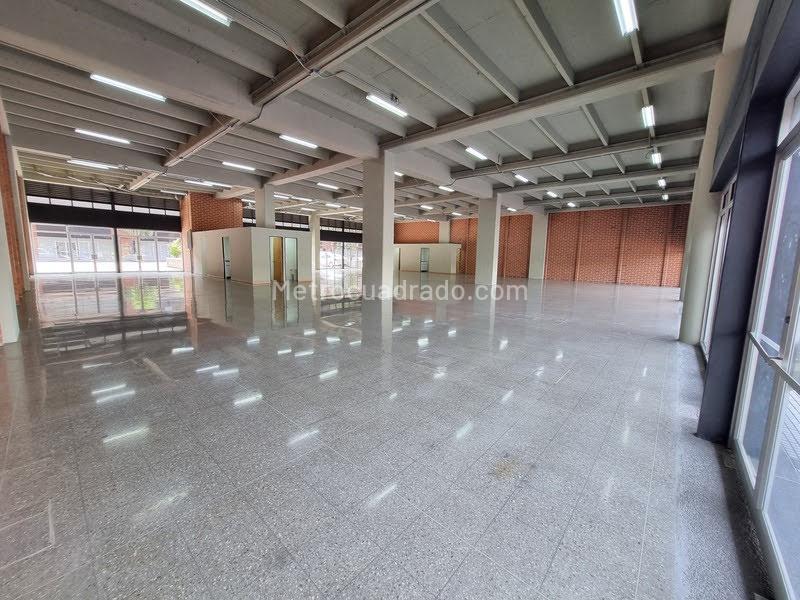 Local Comercial en Arriendo, Guayabal, Medellín - Más