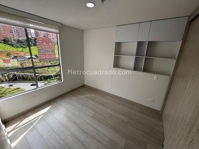 Apartamento de 2 alcobas en arriendo en Loma Del Escobero, Envigado, 85 m² · foto 10 de 15
