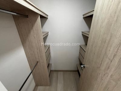 Apartamento de 2 alcobas en arriendo en Loma Del Escobero, Envigado, 85 m² · foto 11 de 15