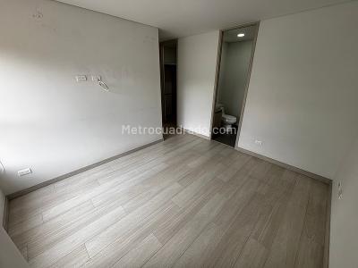 Apartamento de 2 alcobas en arriendo en Loma Del Escobero, Envigado, 85 m² · foto 8 de 15