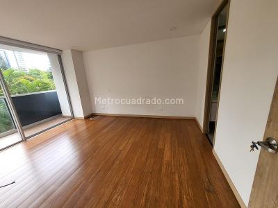 Apartaestudio en venta en El Poblado, Medellín, 63 m² · foto 9 de 13
