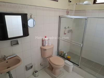 Casa de 3 alcobas en venta en Campo Valdes N2, Medellín, 231 m² · foto 20 de 20