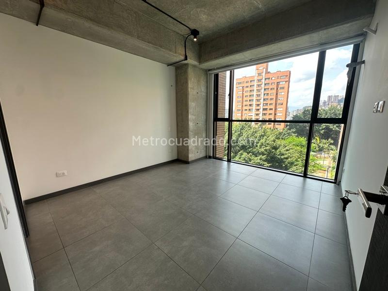 Apartamento Moderno de 2 Alcobas en El Poblado, Los Parra - 9