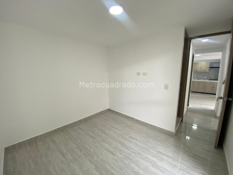 2BR Apartment in Cimarronas (50 m²) - 5