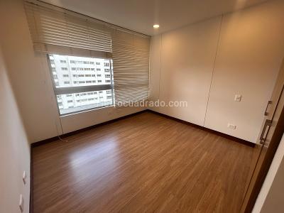 Apartamento de 2 alcobas en arriendo en Los Balsos, Medellín, 110 m² · foto 5 de 15