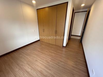 Apartamento de 2 alcobas en arriendo en Los Balsos, Medellín, 110 m² · foto 7 de 15