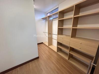 Apartamento de 2 alcobas en arriendo en Los Balsos, Medellín, 110 m² · foto 8 de 15