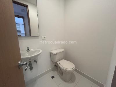 Apartamento de 2 alcobas en arriendo en Los Balsos, Medellín, 110 m² · foto 9 de 15