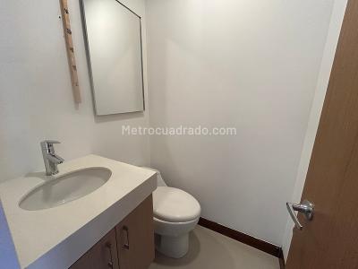 Apartamento de 2 alcobas en arriendo en Los Balsos, Medellín, 110 m² · foto 11 de 15