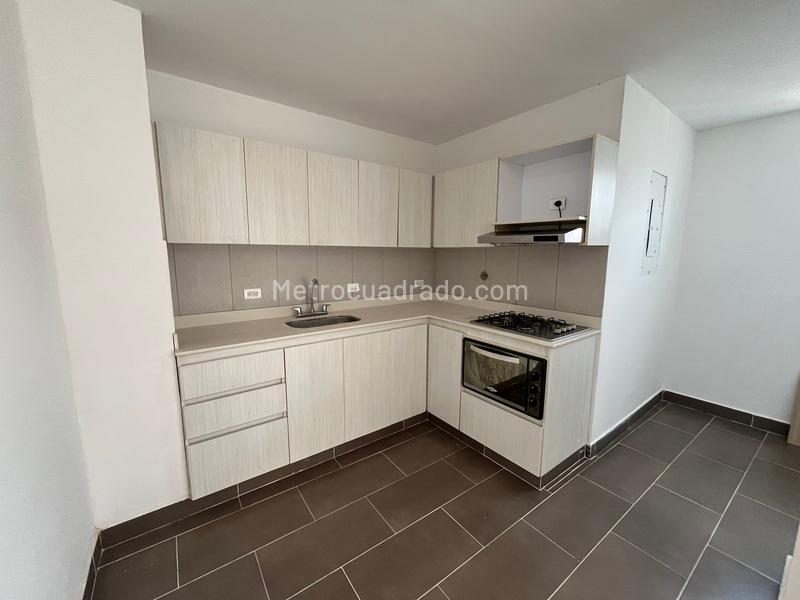 Spacious 4BR Apartment for Rent in Aves María, Sabaneta - 4