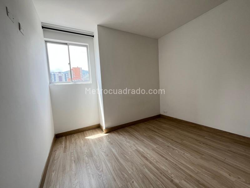 Spacious 4BR Apartment for Rent in Aves María, Sabaneta - 9