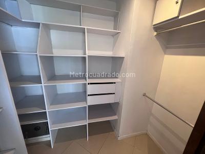 Apartamento en arriendo en Milla De Oro, Medellín · foto 11 de 17