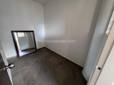 Apartamento en arriendo en Milla De Oro, Medellín · foto 12 de 17