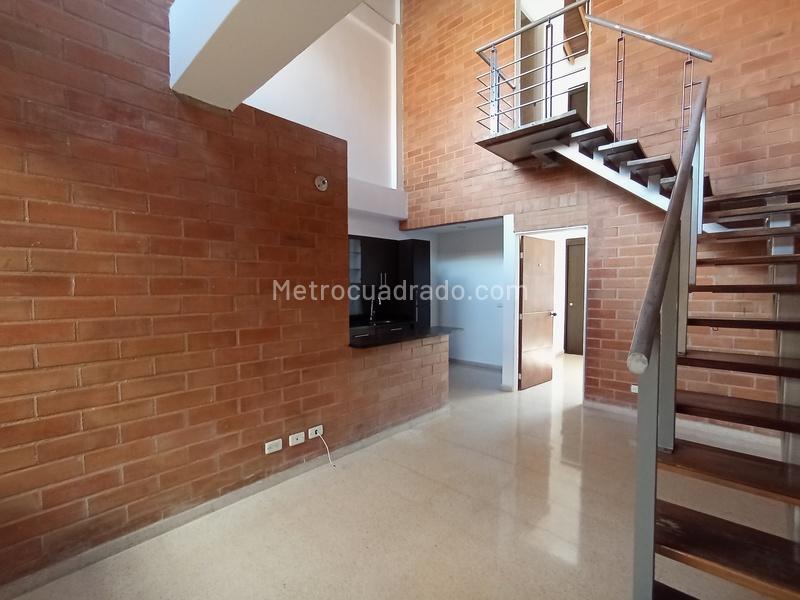 Apartamento Dúplex de 3 Alcobas en Calasanz (Estación Floresta) - 2