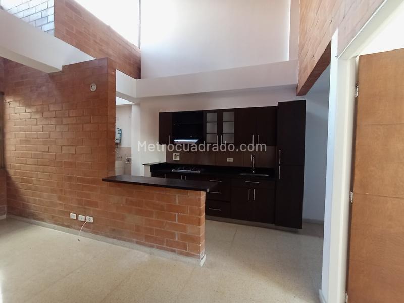 Apartamento Dúplex de 3 Alcobas en Calasanz (Estación Floresta) - 3