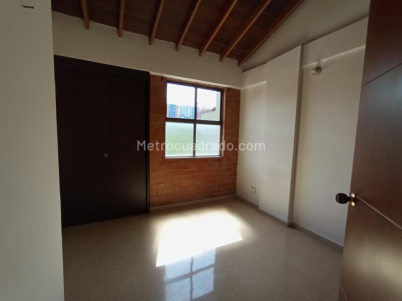 Apartamento Dúplex de 3 Alcobas en Calasanz (Estación Floresta) - 7