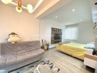 Casa de 3 alcobas en venta en El Tesoro, Medellín, 200 m² · foto 16 de 20