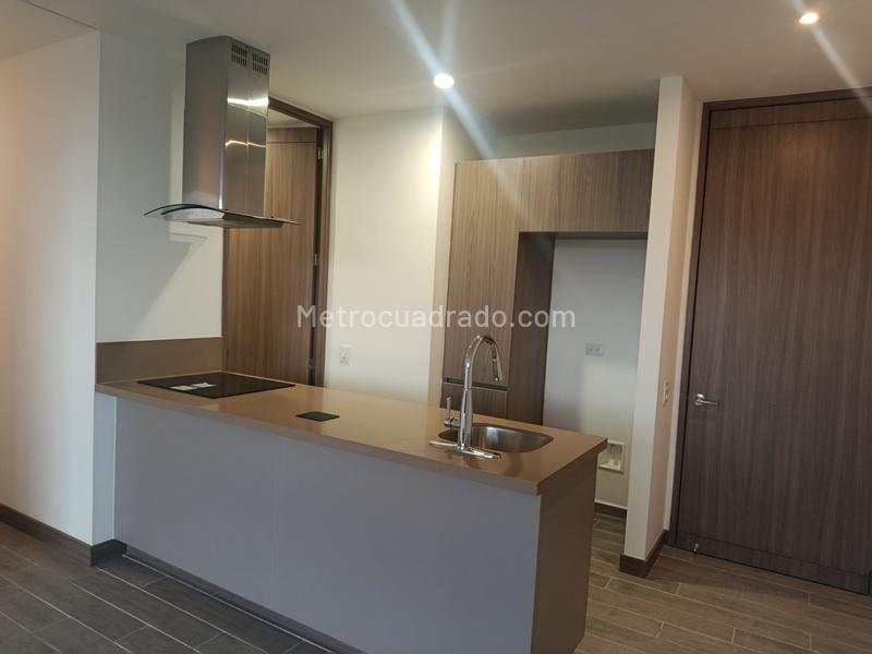 1BR Loft-Style Apartment in San Lucas, El Poblado - 2