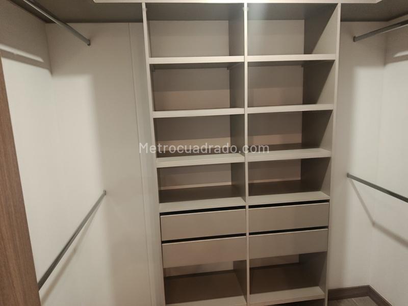 1BR Loft-Style Apartment in San Lucas, El Poblado - 6