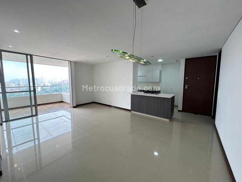 2BR Apartment in Loma Del Esmeraldal (100 m²)