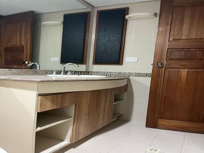 Apartamento de 3 alcobas en arriendo en Otro, Medellín, 120 m² · foto 6 de 18