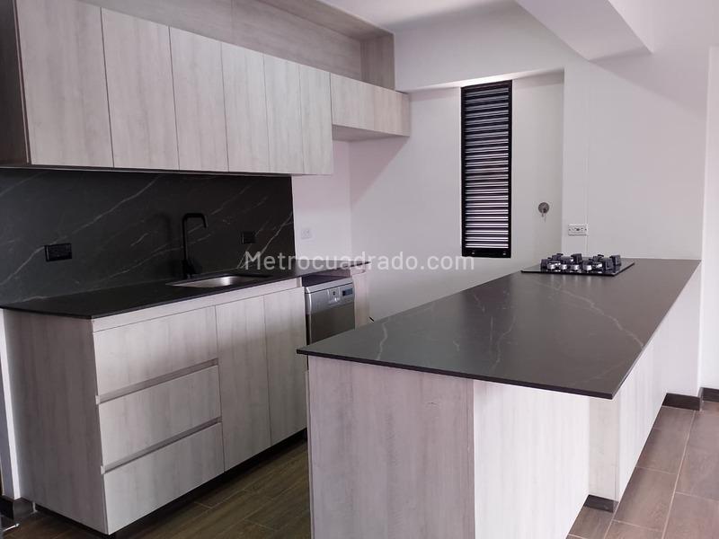 Apartamento en Arriendo, Puro Cuero, Retiro - 2