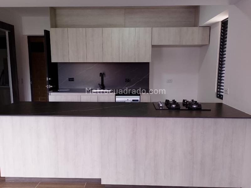 Apartamento en Arriendo, Puro Cuero, Retiro - 3