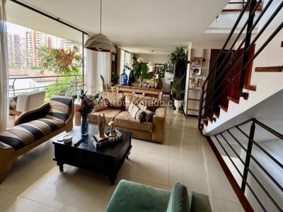 Casa de 5 alcobas en venta en Otraparte, Envigado, 258 m² · foto 3 de 13